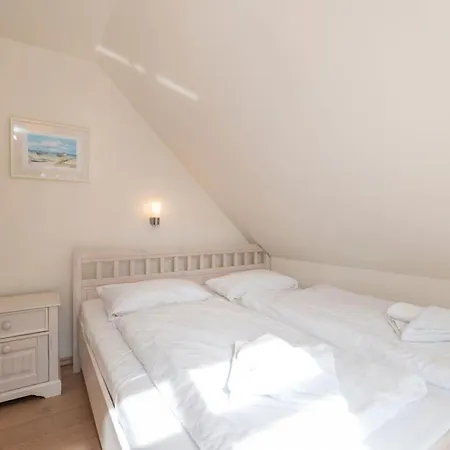 Ferienhaus Karnin A 펜션